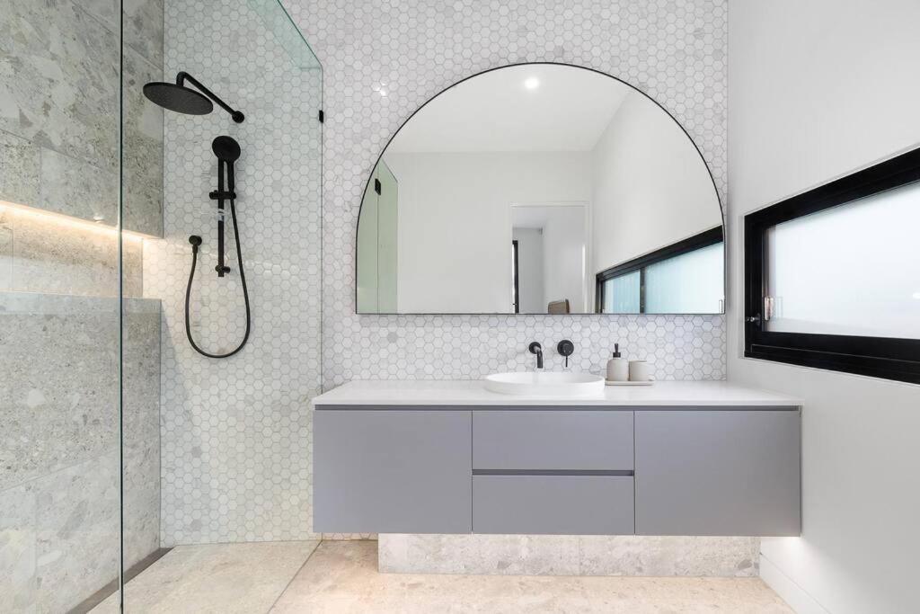 Kirks On Park - Brand New Luxury Home, Great Location Sorrento Exterior foto